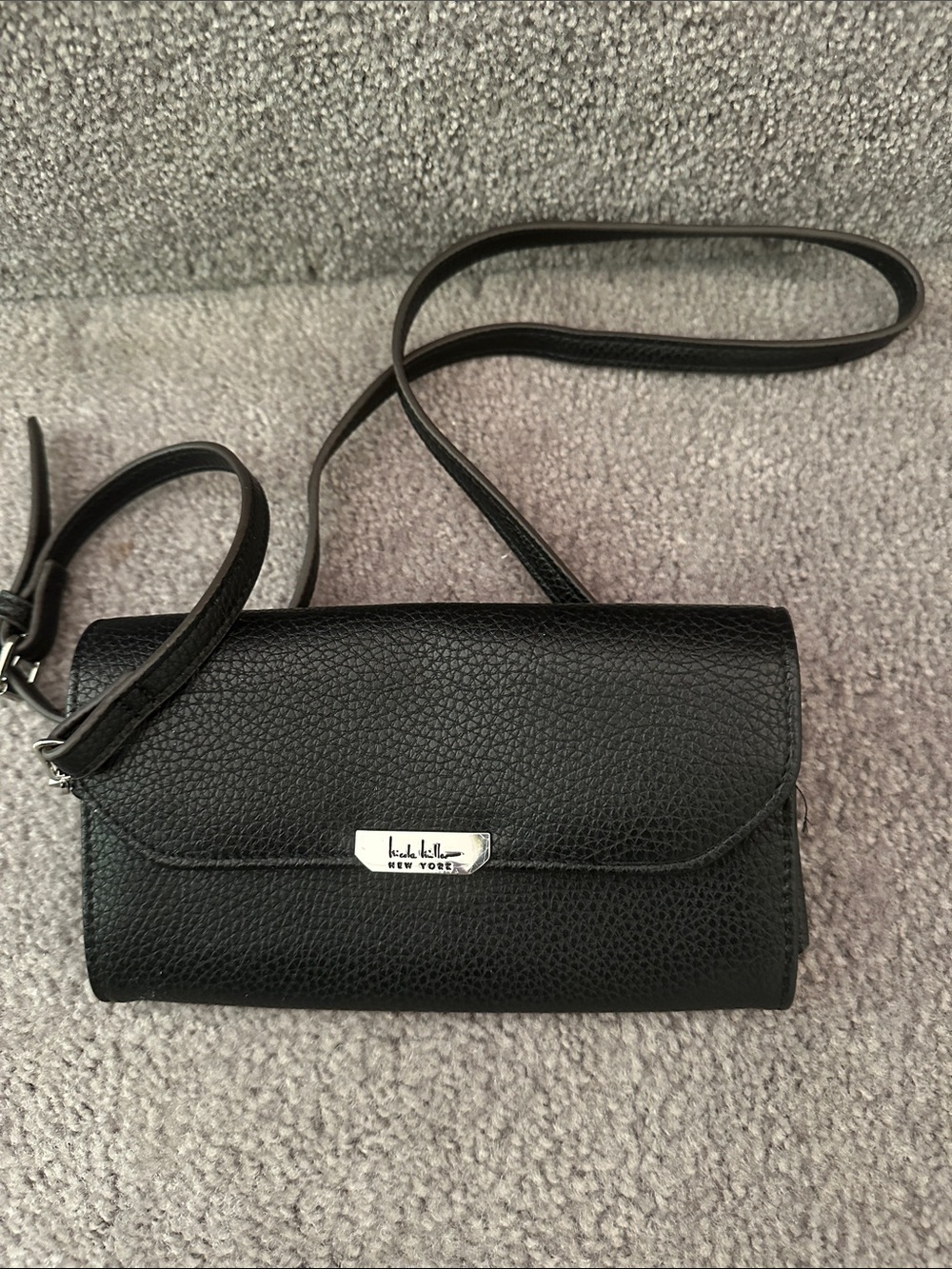Nicole Miller New York woman’s crossbody purse
